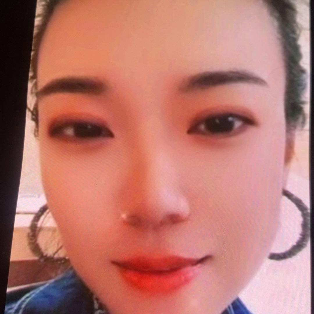 肠粉姐在摆摊