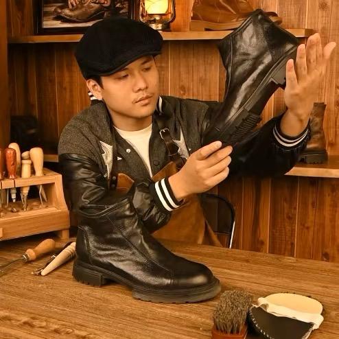 Thr3e的鞋品