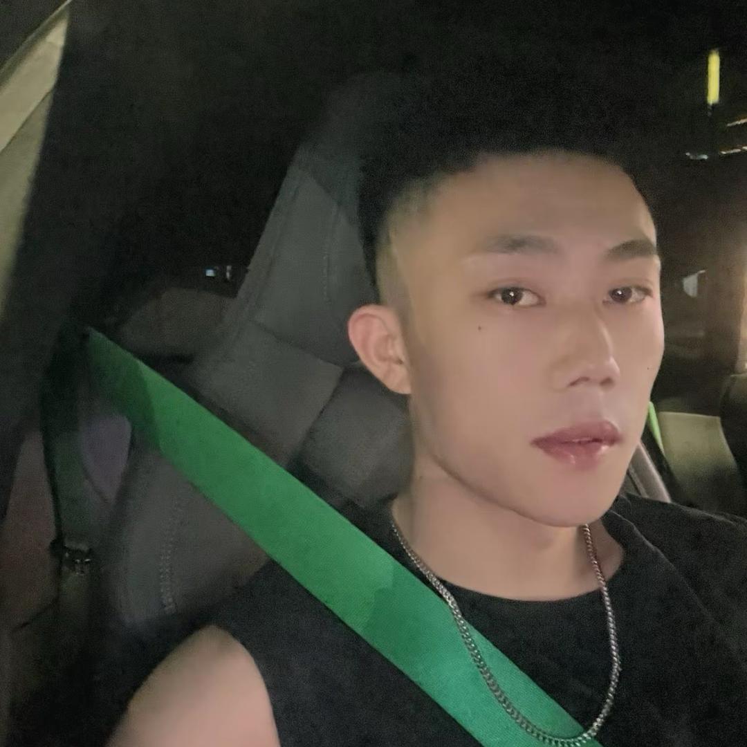 在长沙干电商的小伙子呀