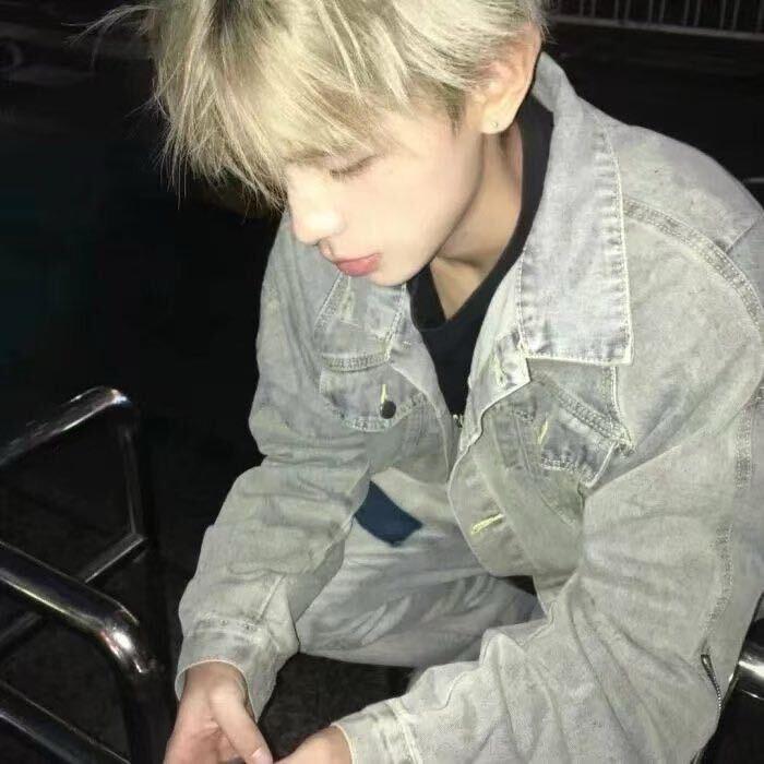抑昂