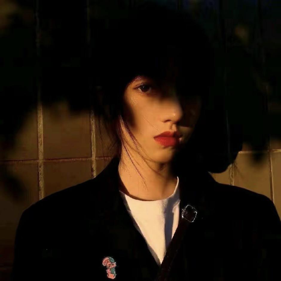 白开水.