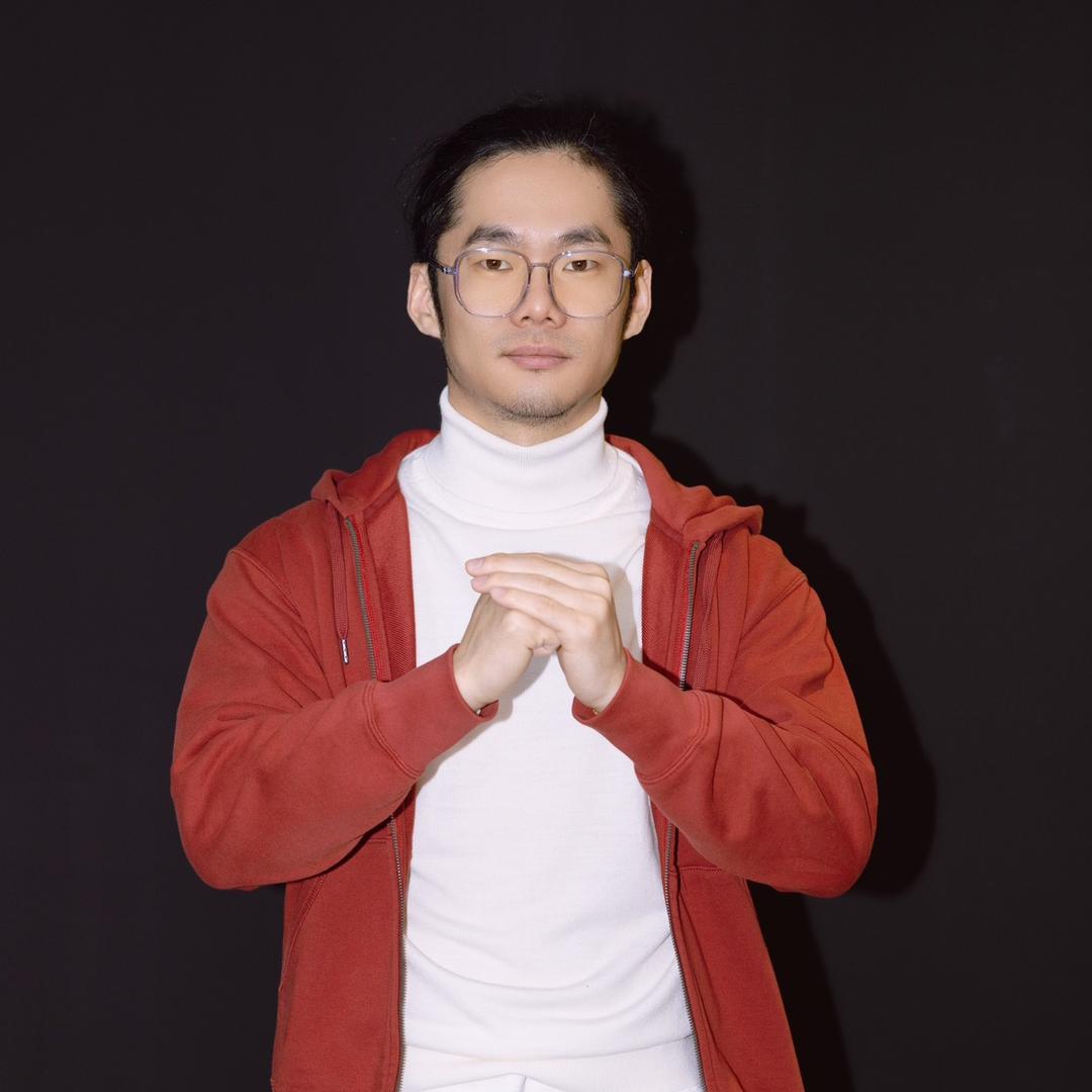 孟云做健身