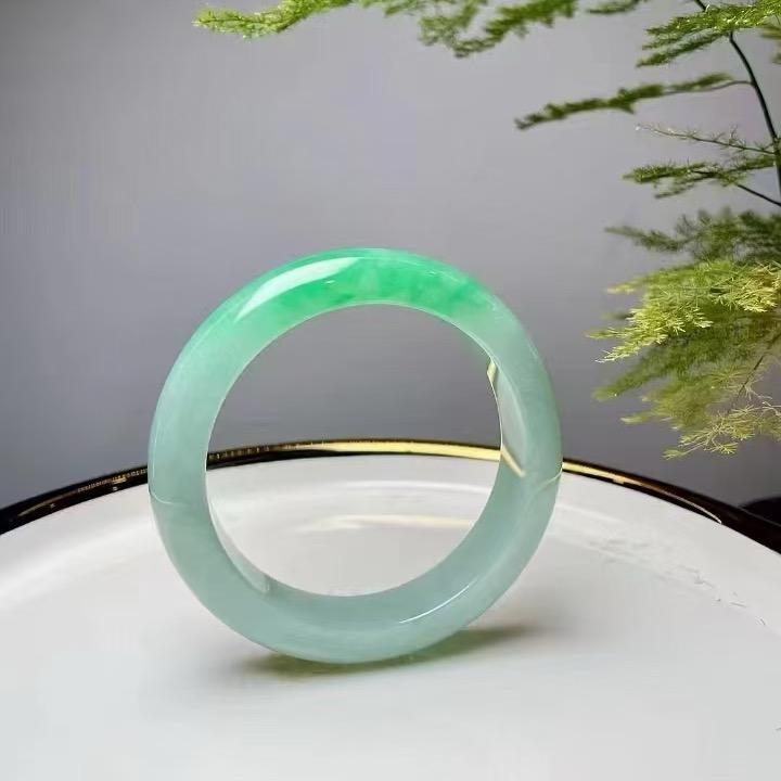 荣玉珠宝1