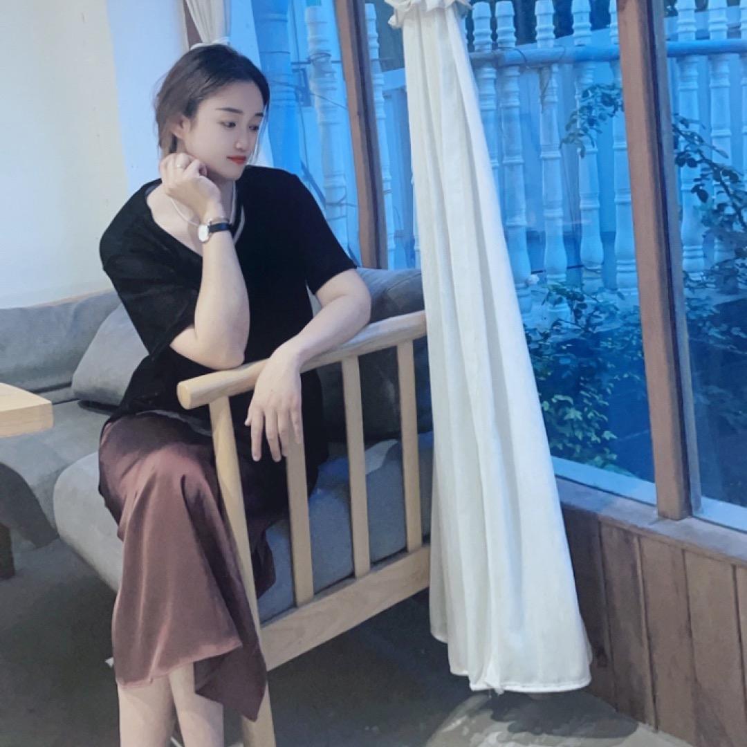 卖电动车的小郭