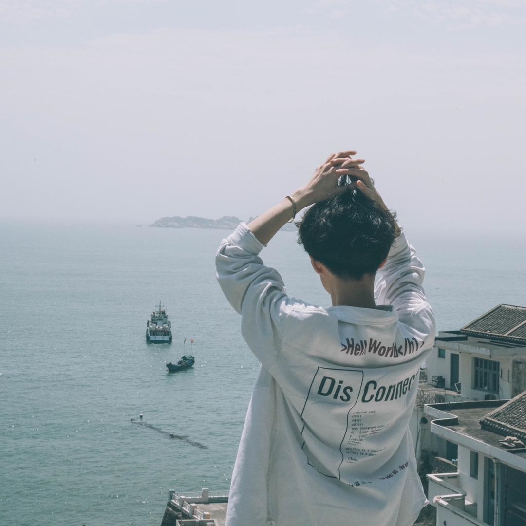 芝麻酱不爱睡觉