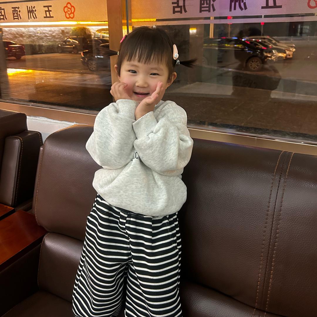 ꒦ິᯅ꒦ິ周一见