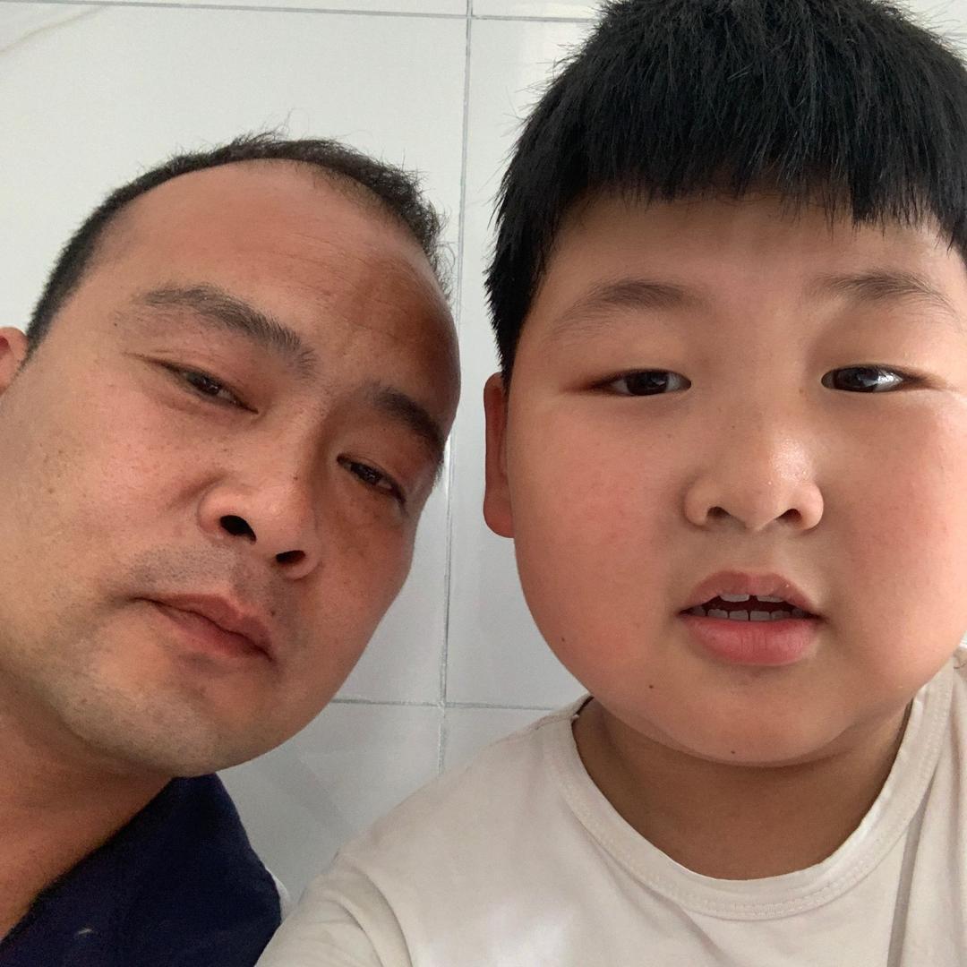搞笑，
