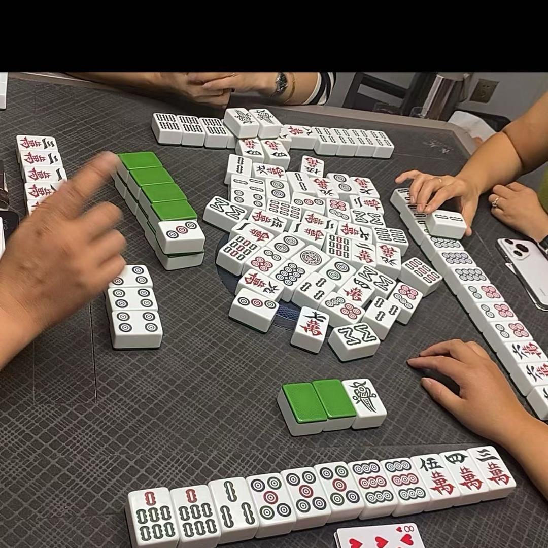 红梅爱麻将