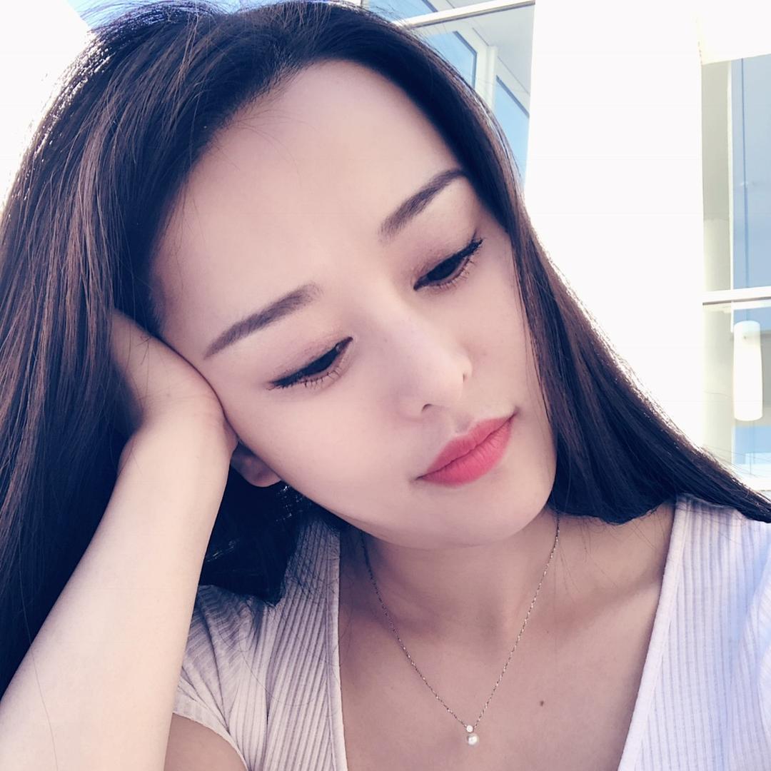 Tina小姨爱吃蟹