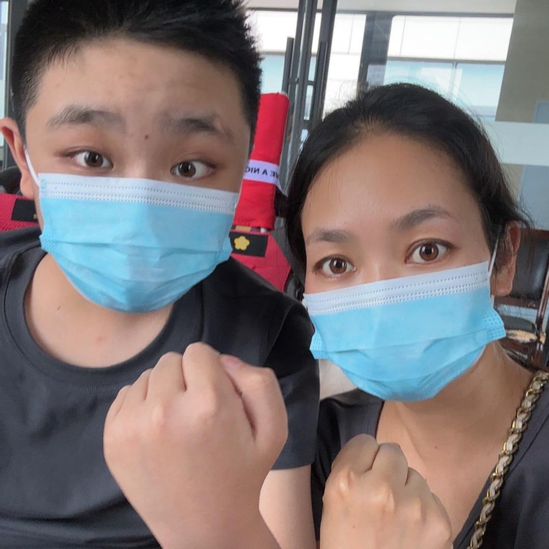 艳司令🌞（麻辣小咖妃妹妹)