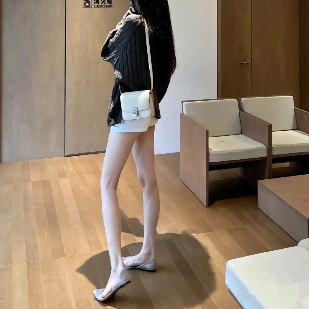月亮咬一口
