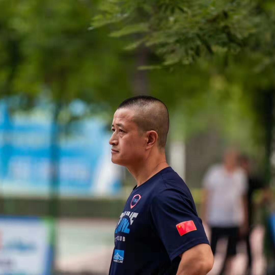苏教练篮球特训基地