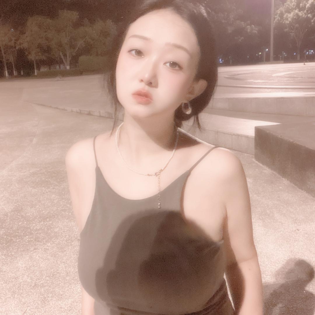 在资阳市南门市场买衣服的范儿店