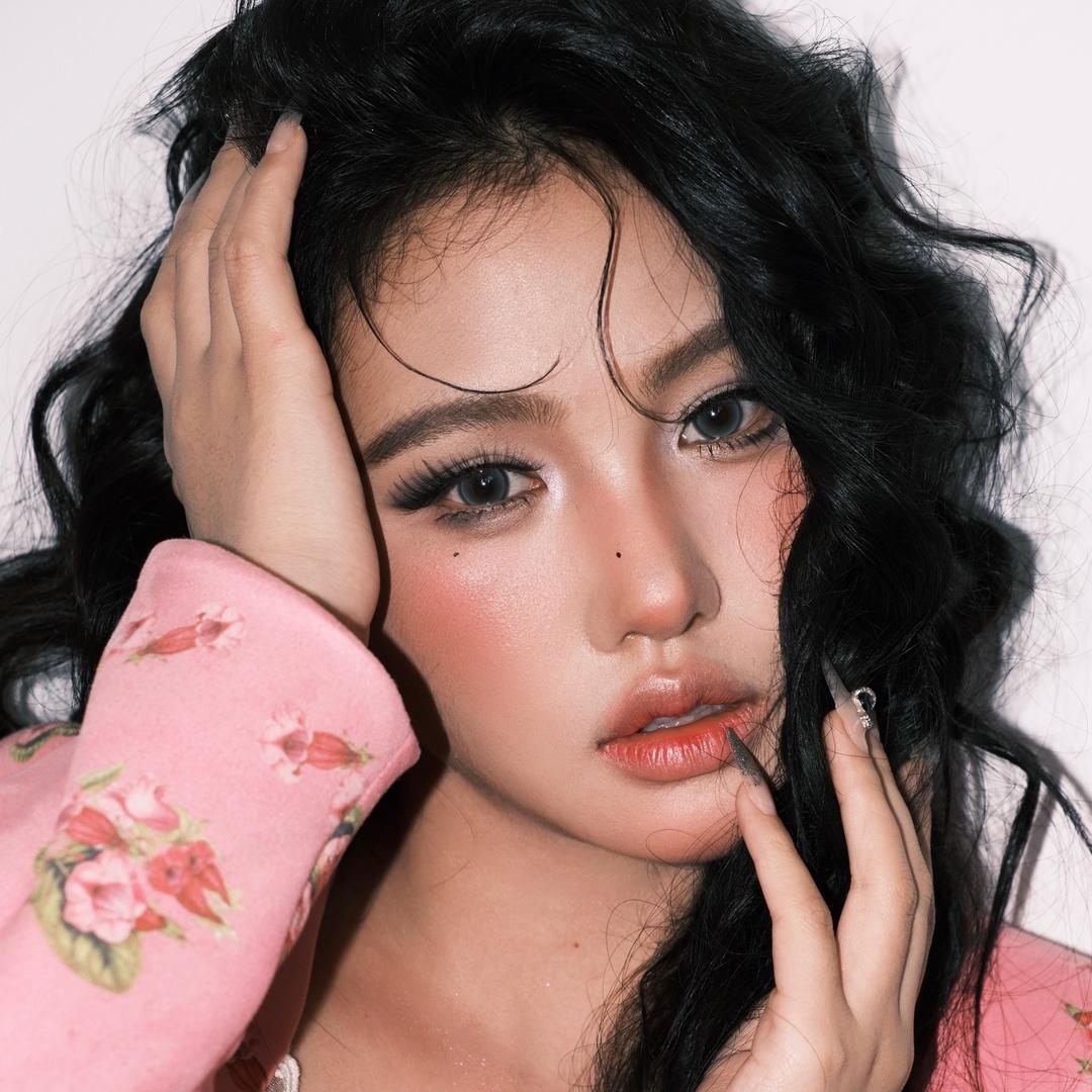 小爱（模特版）