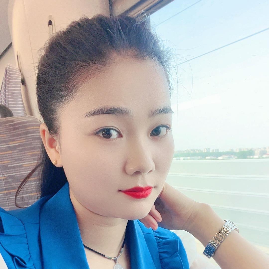 铿锵玫瑰🌹