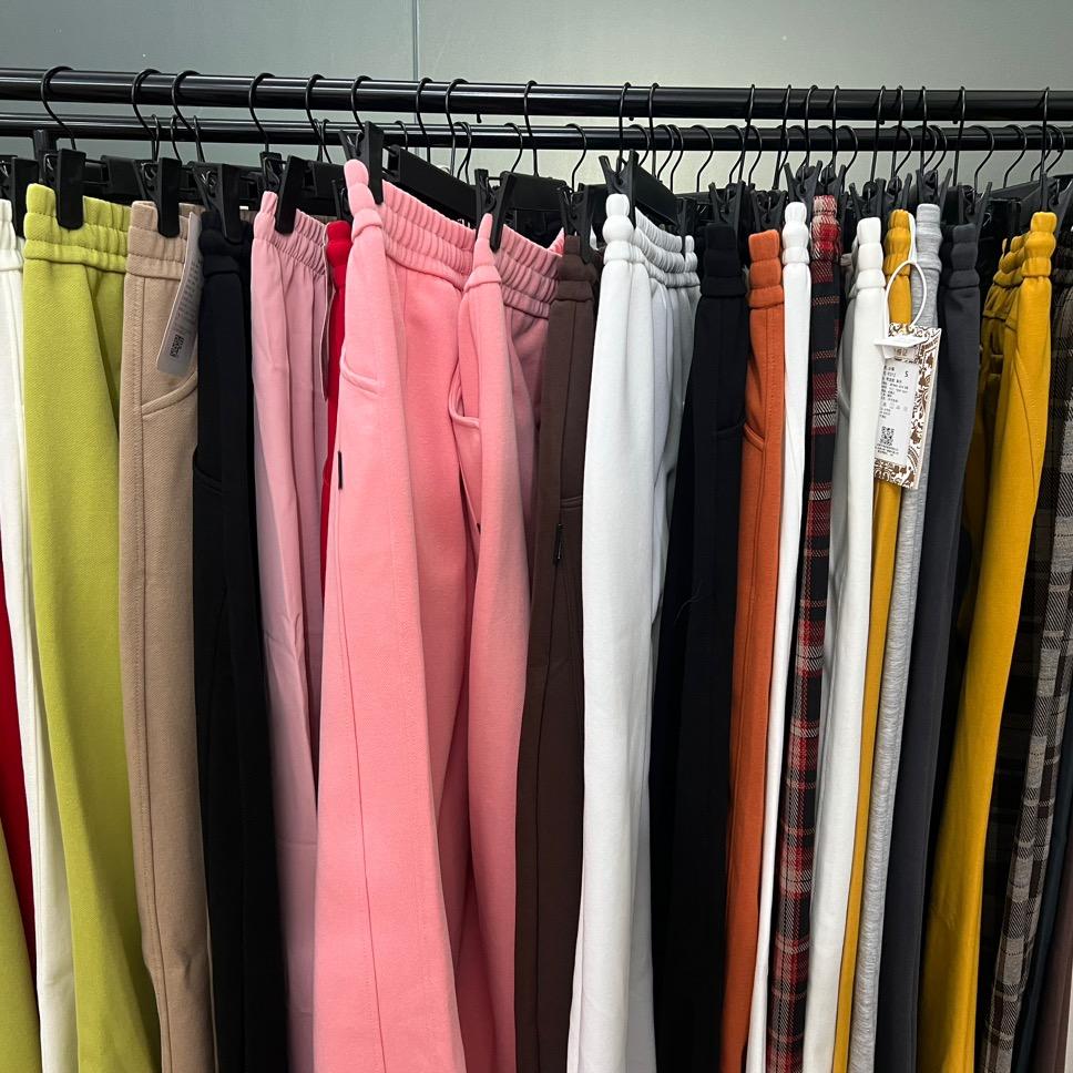 伊一服饰工厂直播号