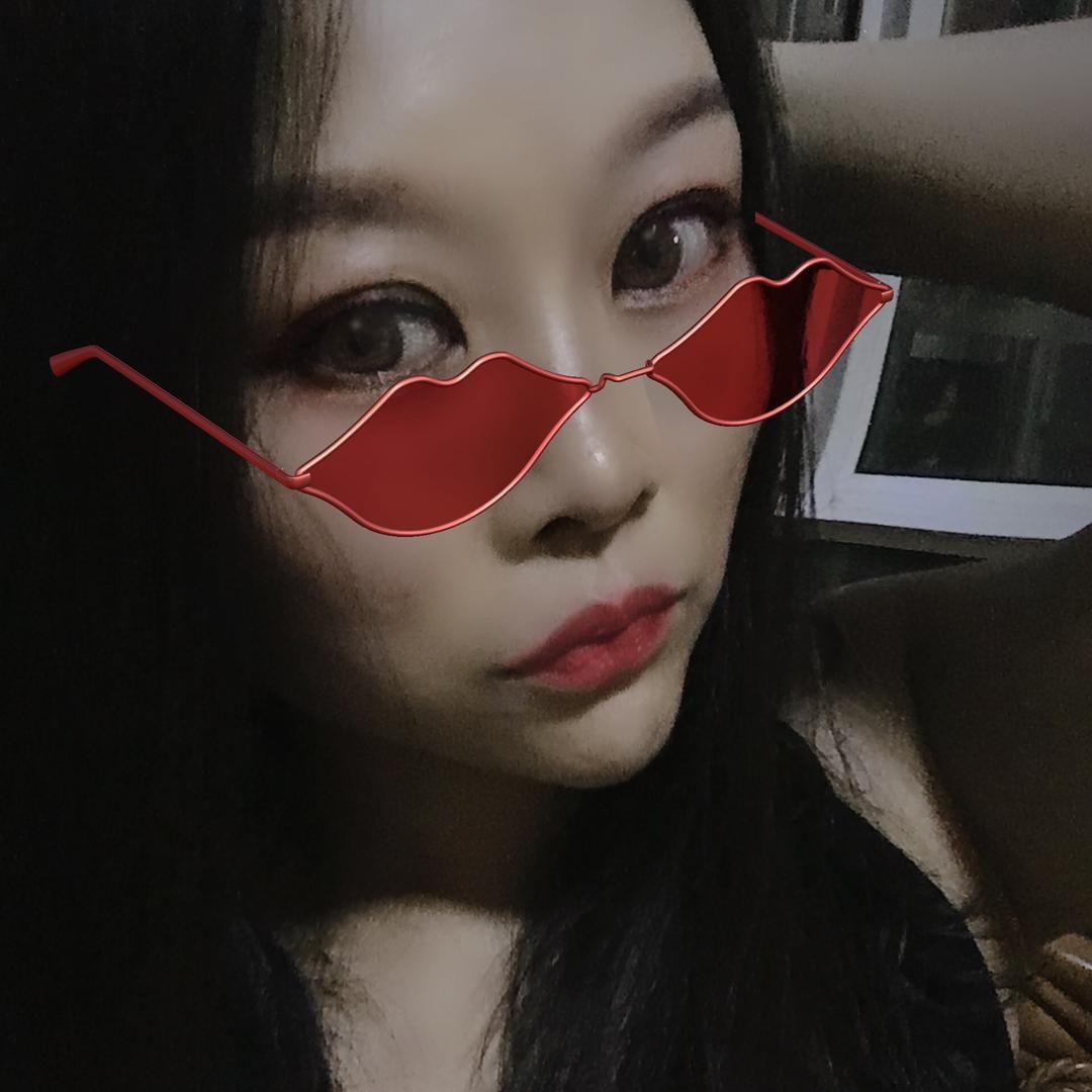 笑笑😊