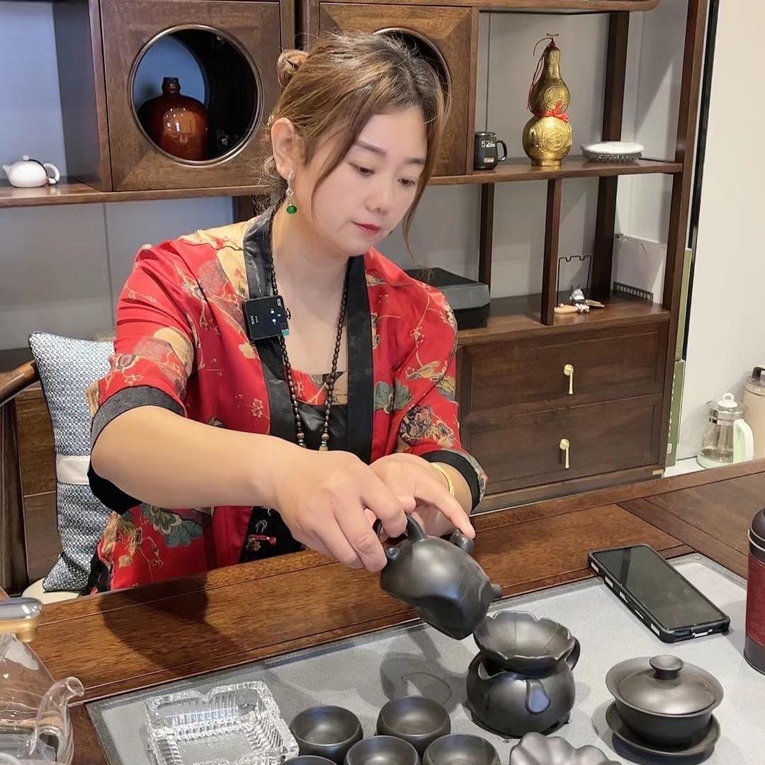 龙口东江好运旺沙发软床工厂店