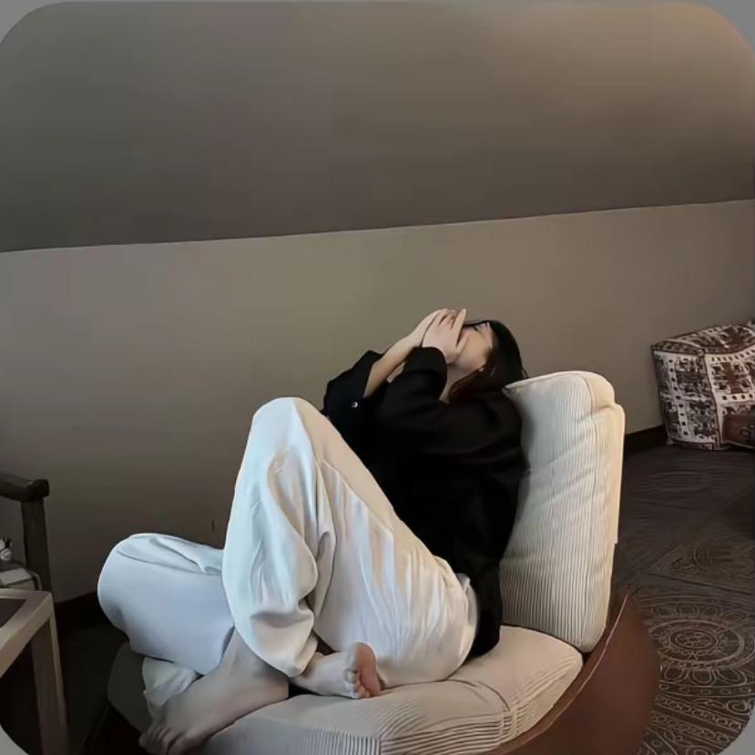 三三.