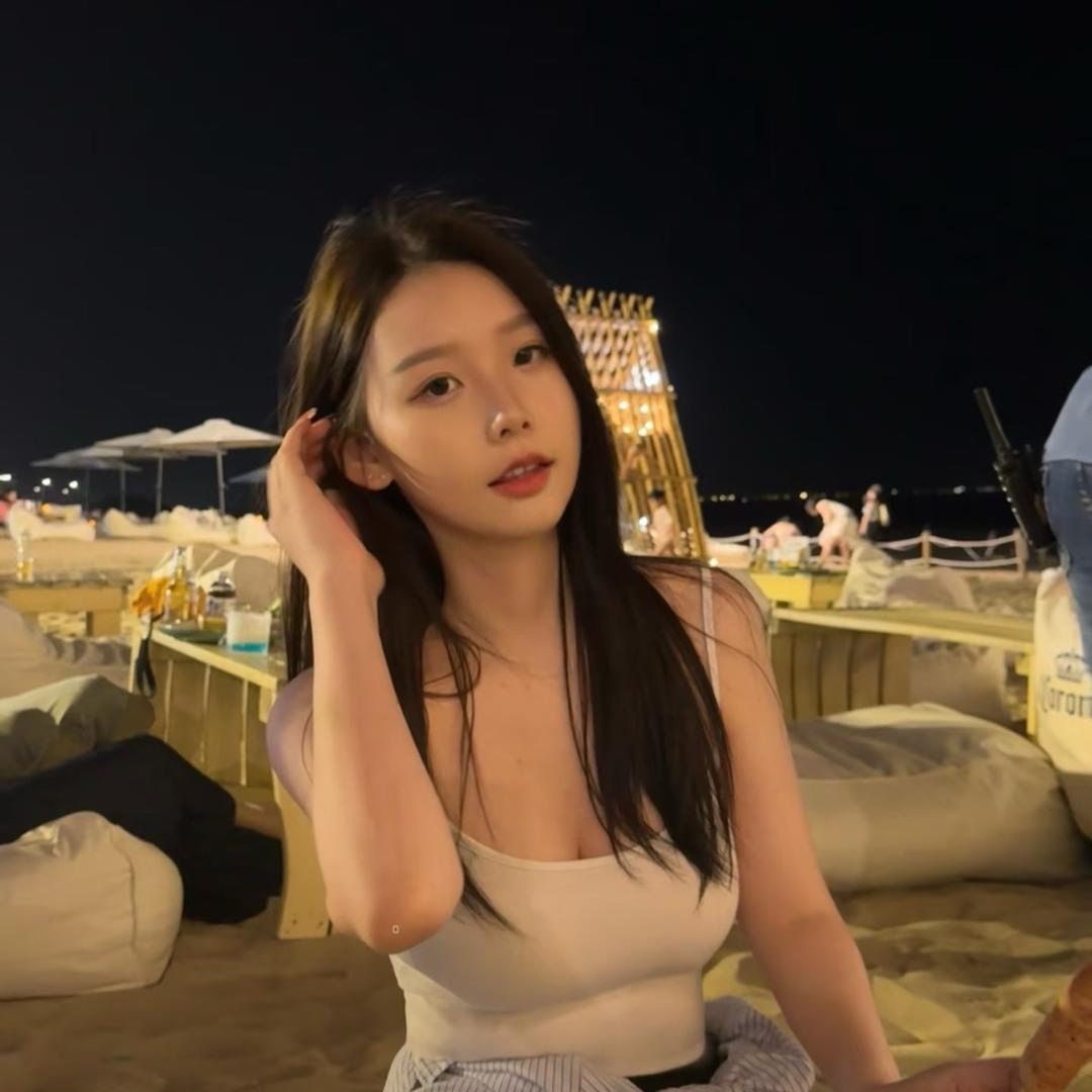 小助理    希希🍑