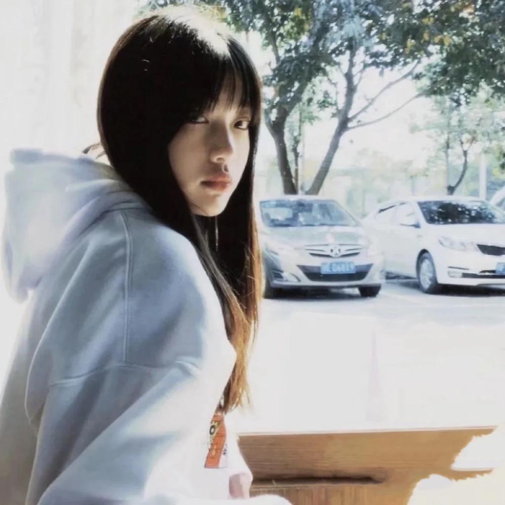 今 天 又 熬 夜 了 .