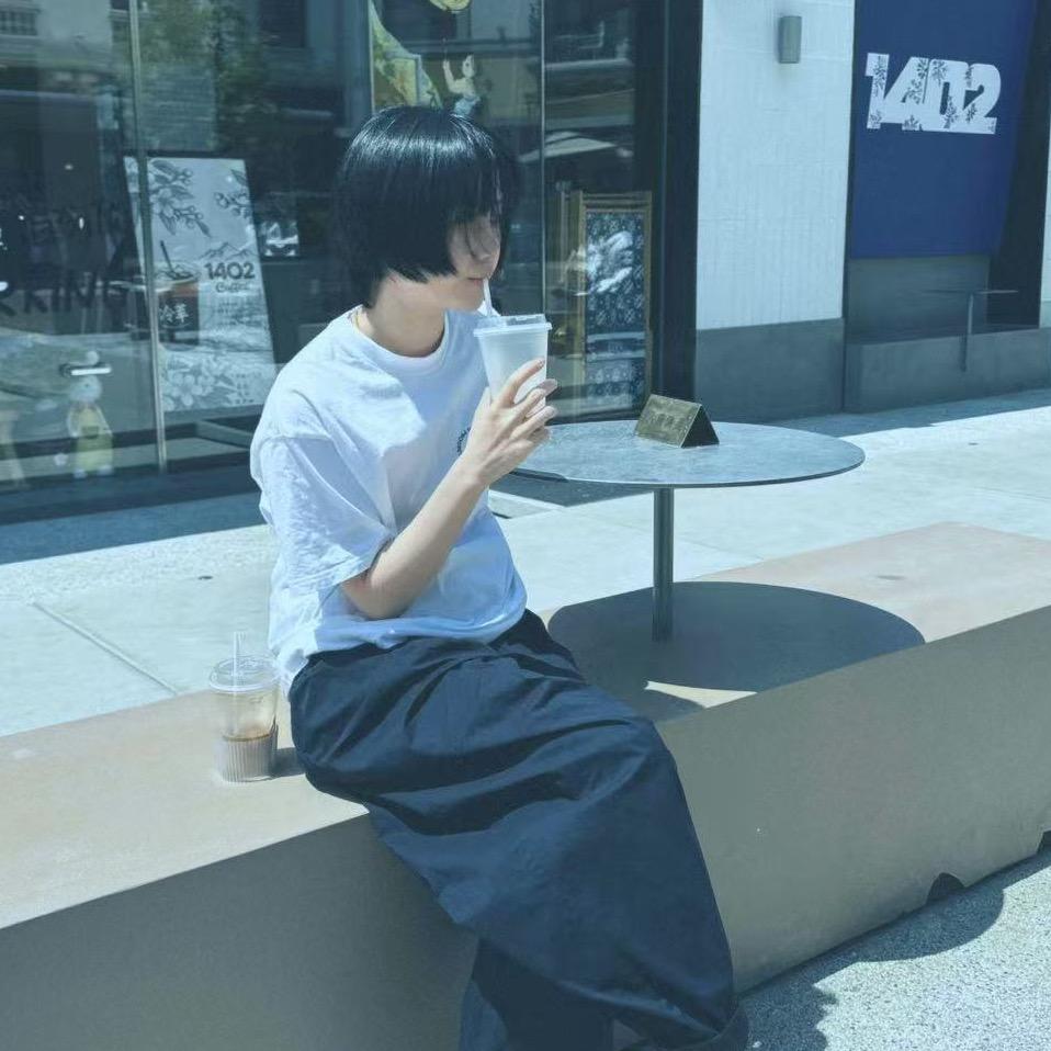 是纯纯吖_🐷（见过DOUDOU版）