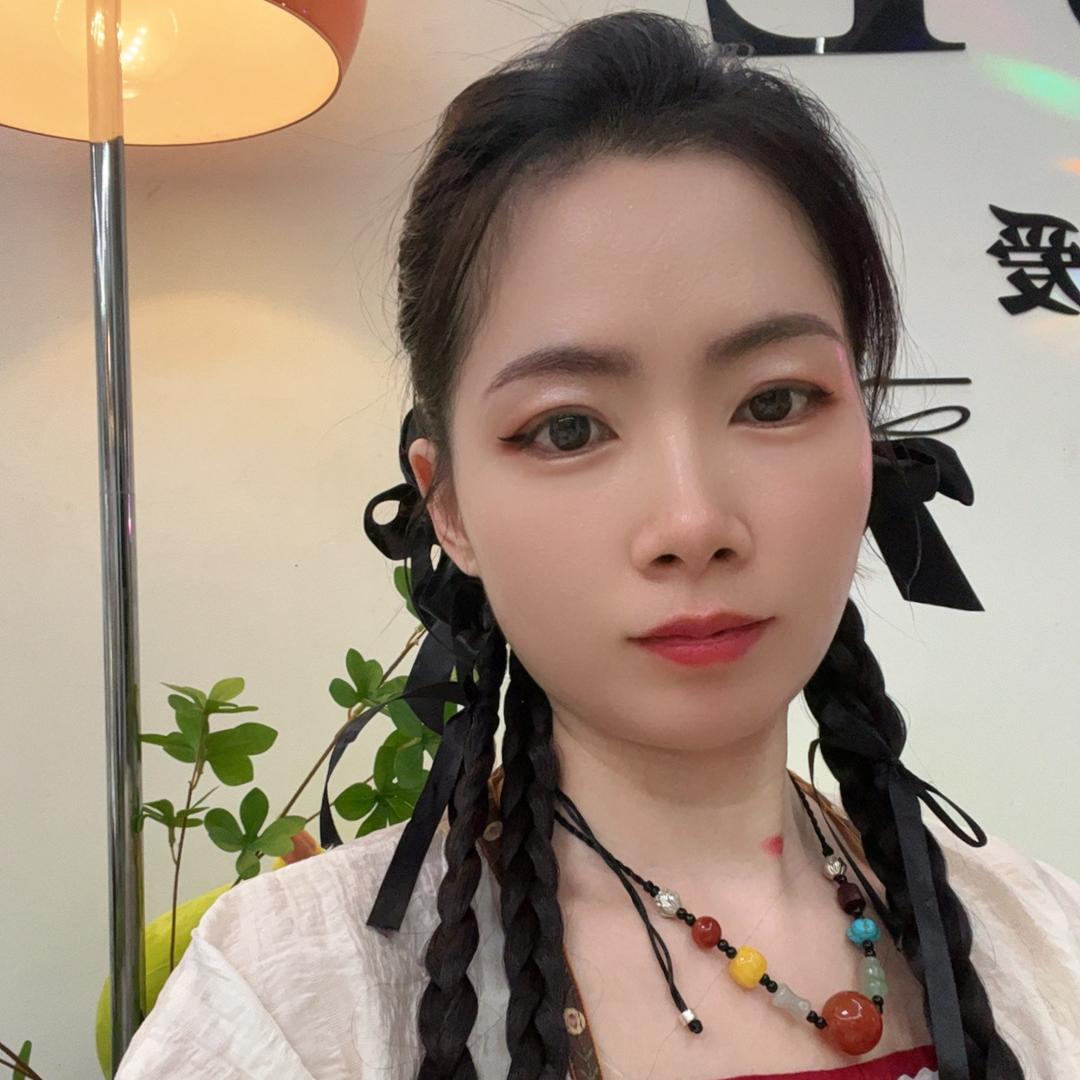 阿雅首播