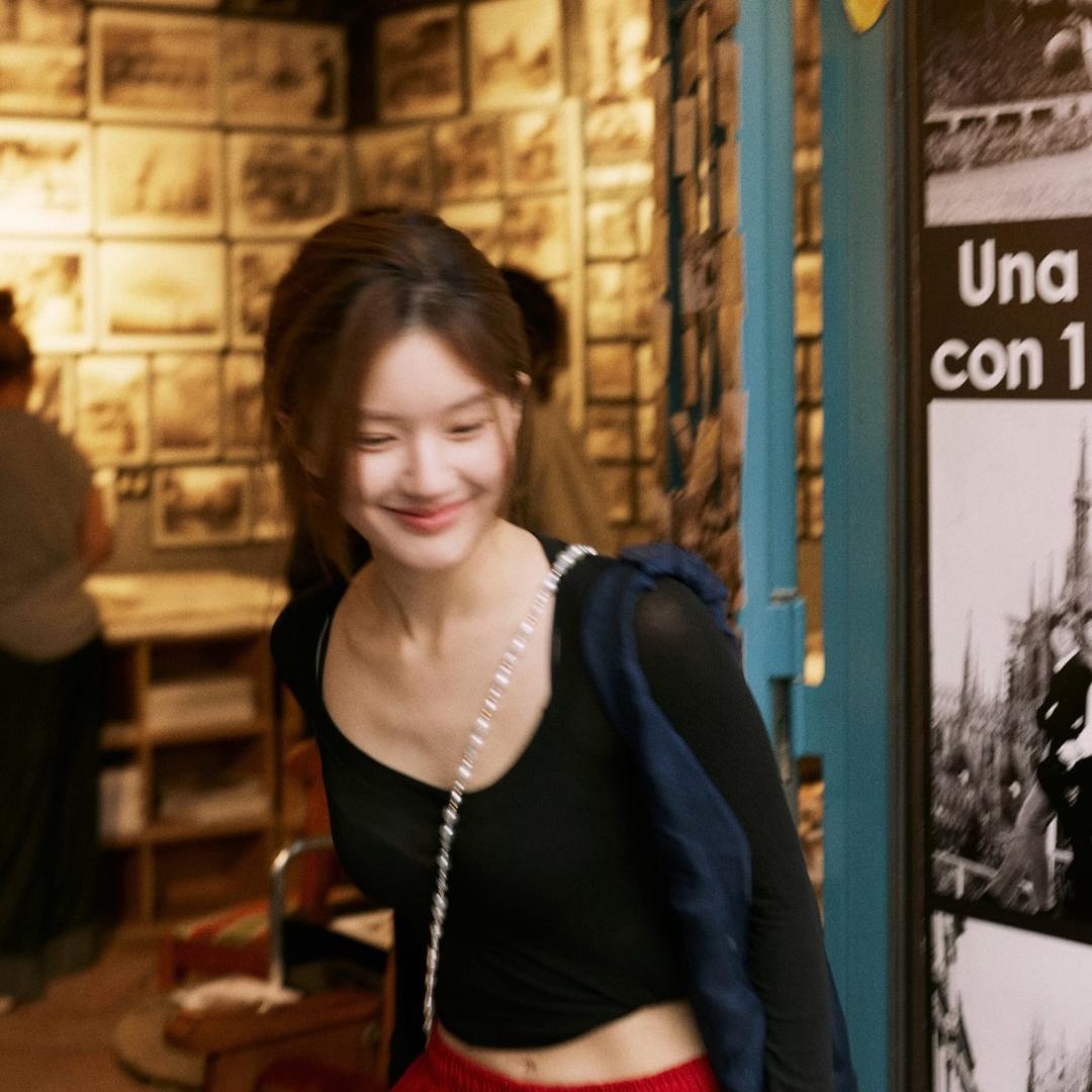 饱饱笨蛋小美女e