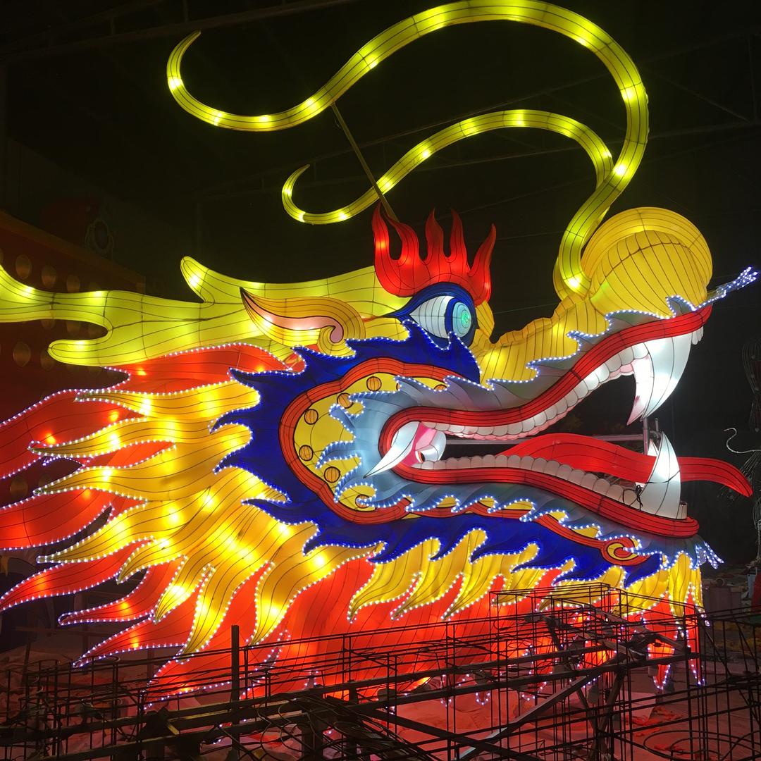 千灯万彩