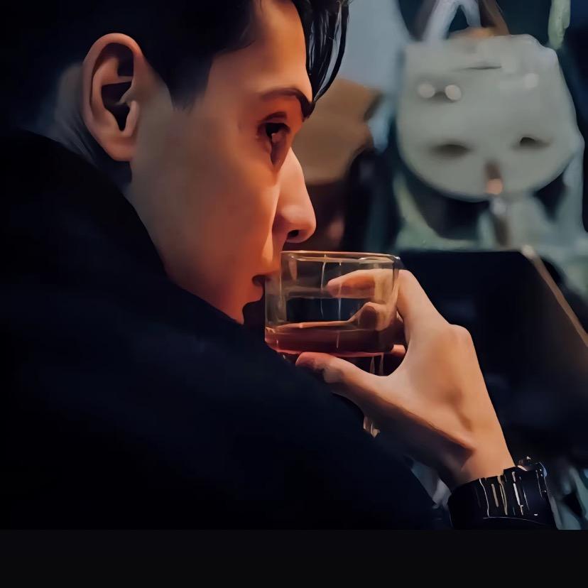 王越.