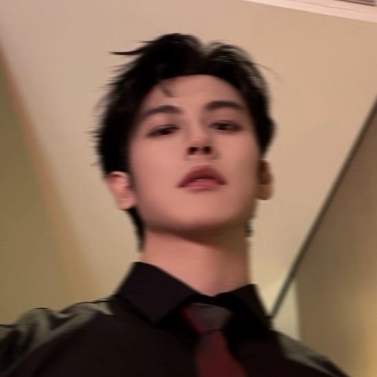 钢铁肉肉ʳᵒᵘ@抖音