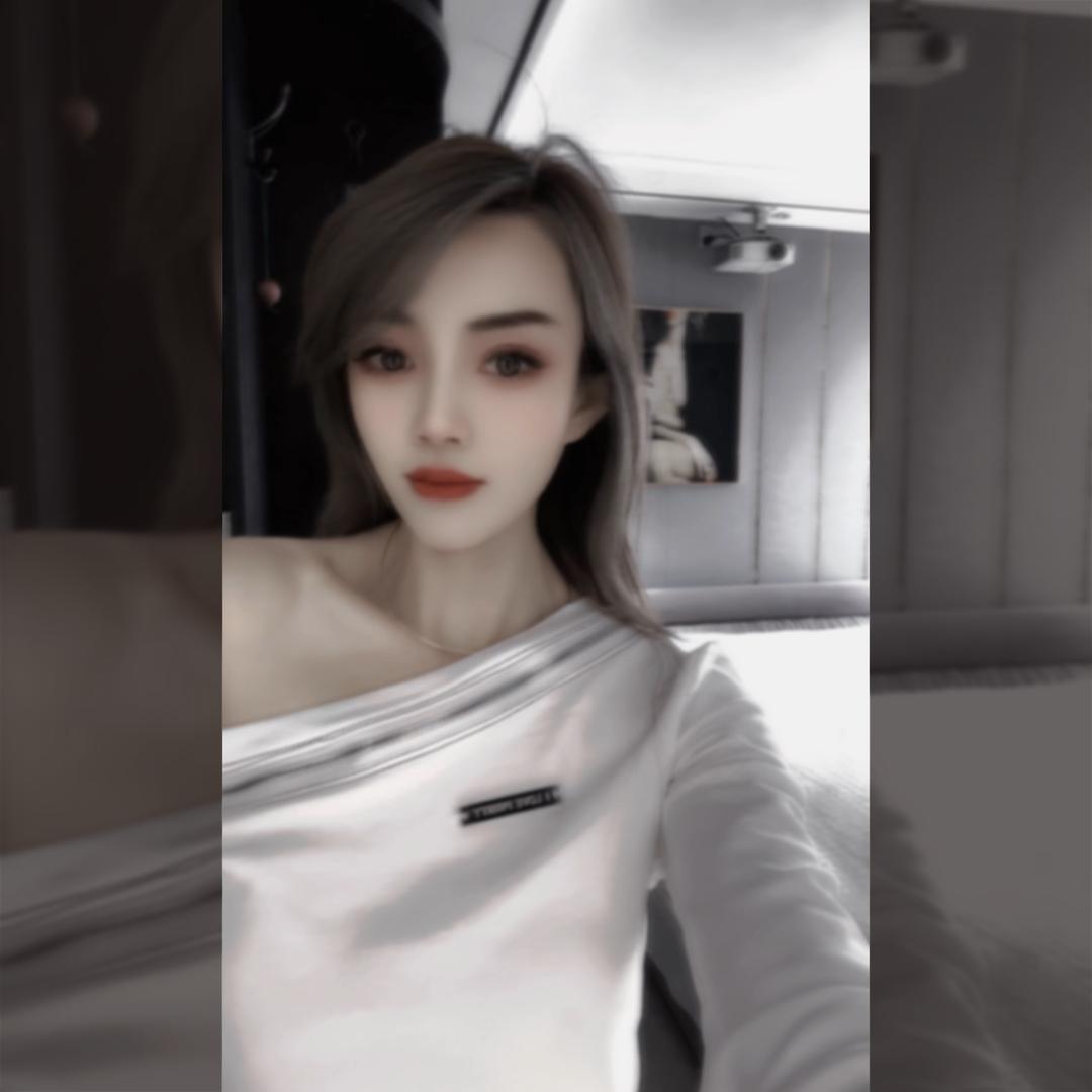 小武˃✰⸂⸂⸜ ﾍ