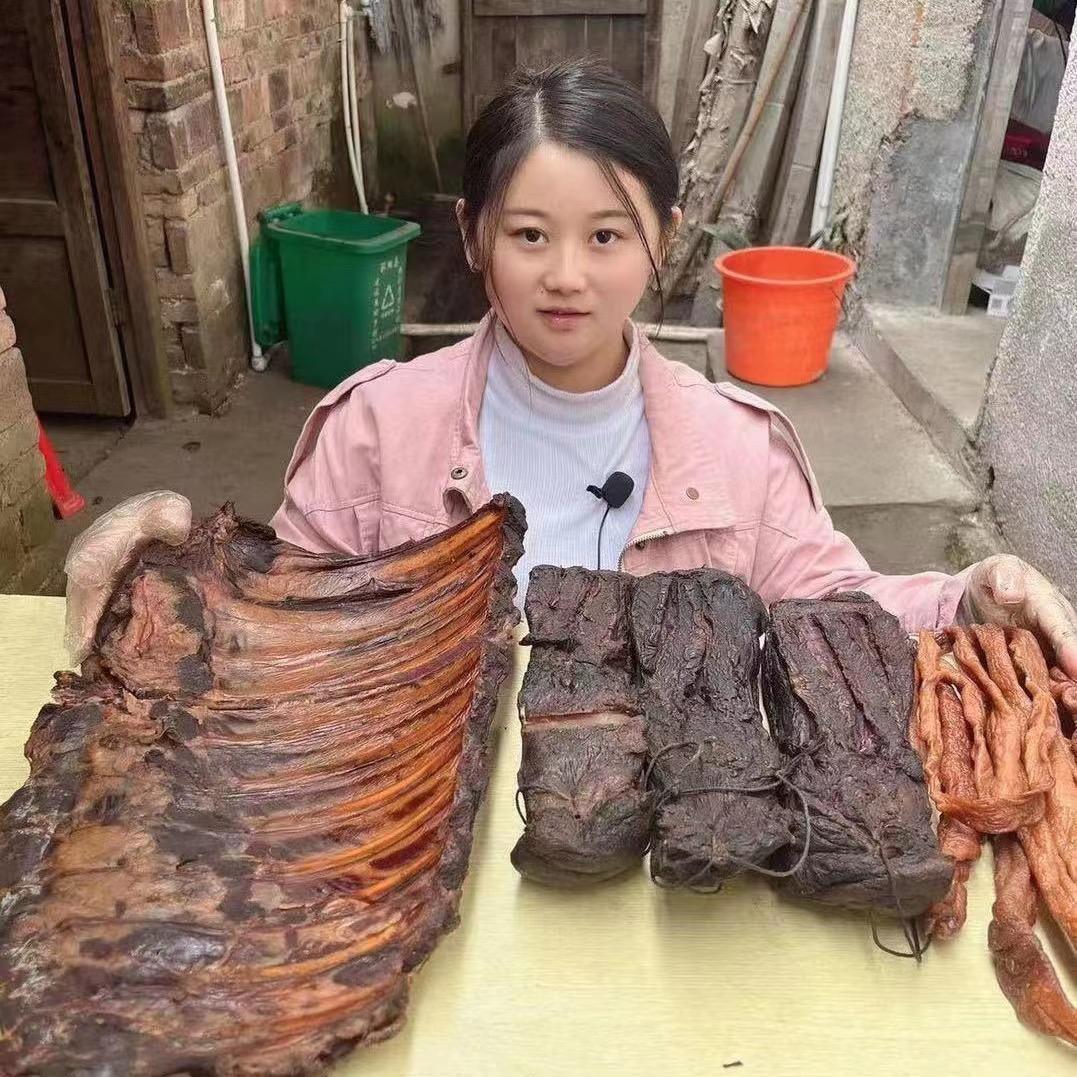 李小涵卖腊肉