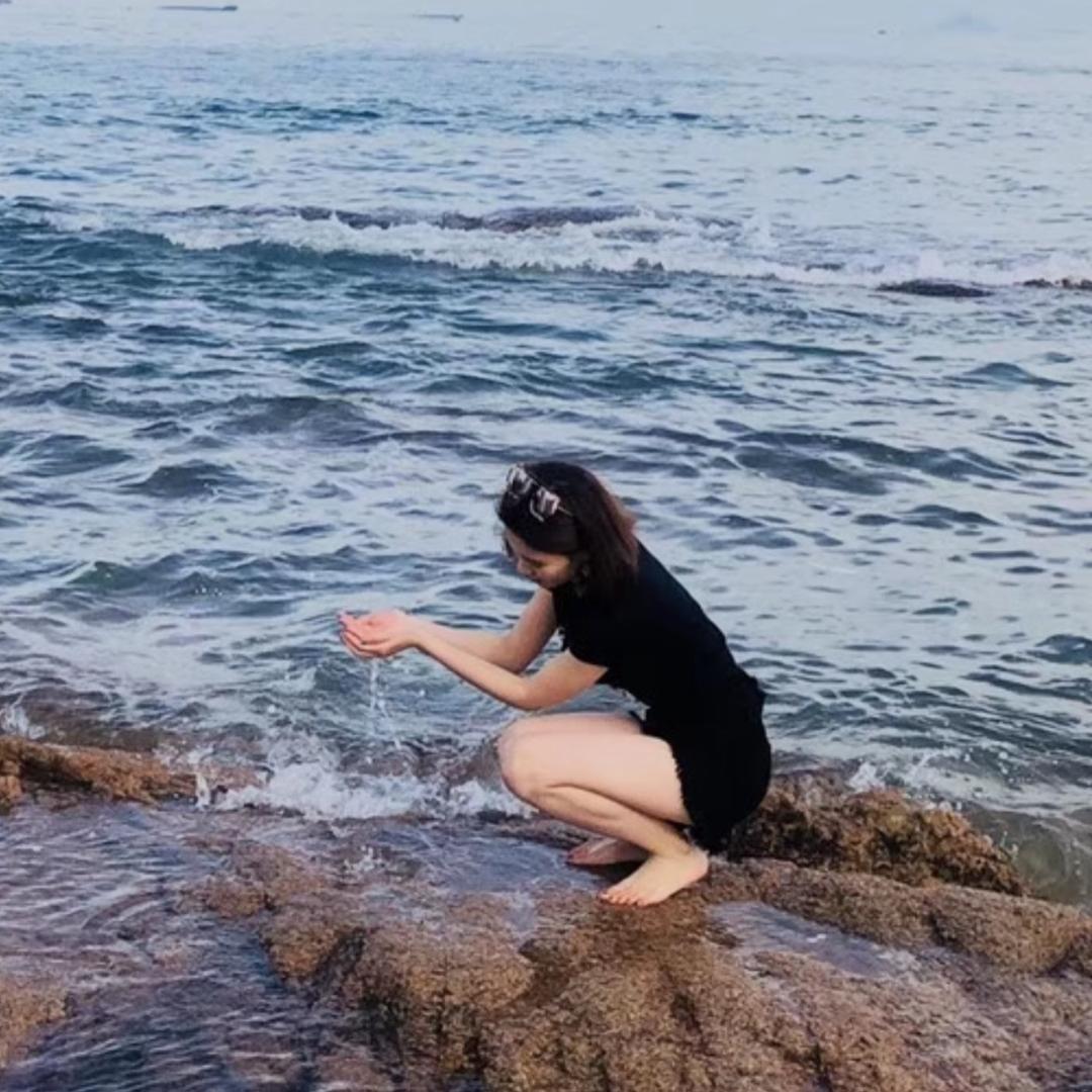 小婷不吃冰-