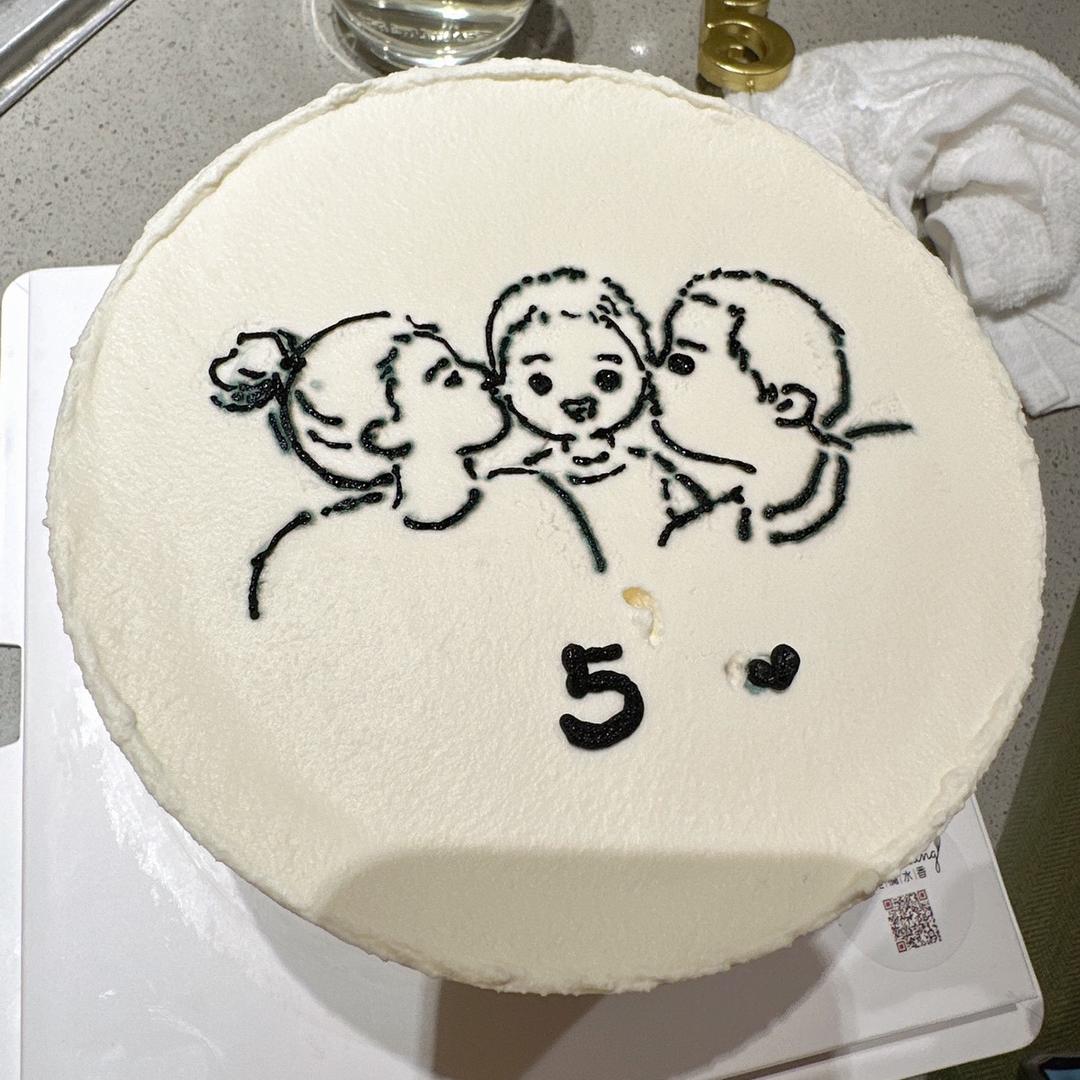 小鲍👨‍👩‍👦胖胖哒