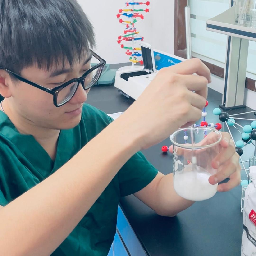 护肤中心王科长