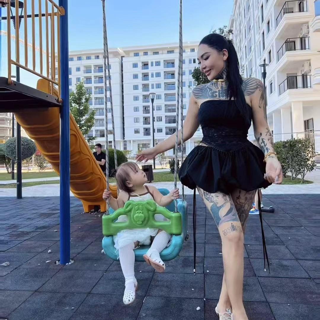 阿拉腾噶尔迪变美日记