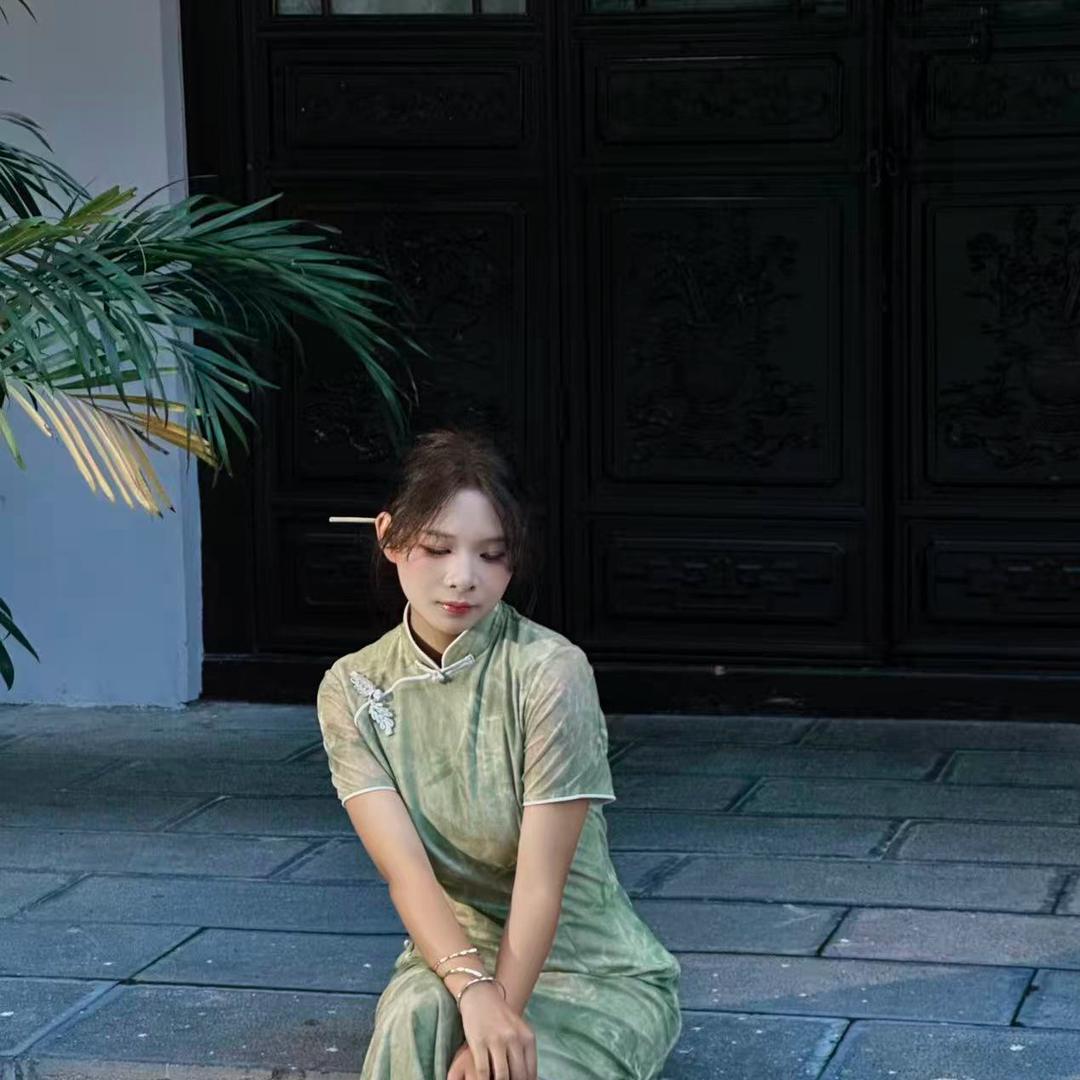吃不饱的芊芊