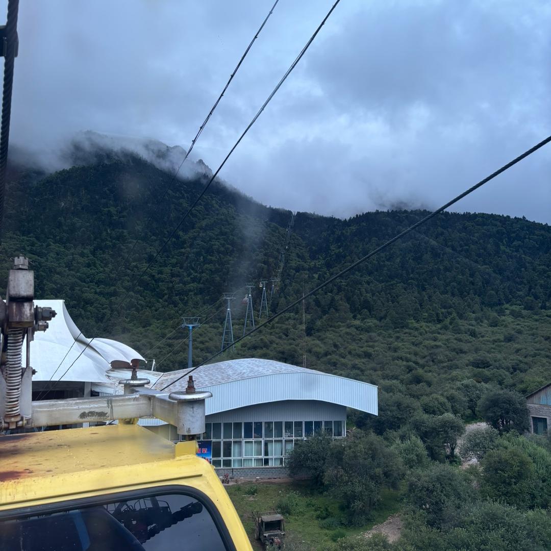 云南维西阿姨爬