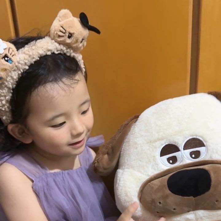 伊^