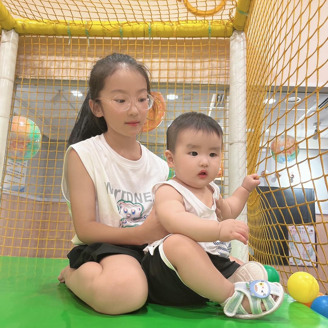 俩宝妈妈
