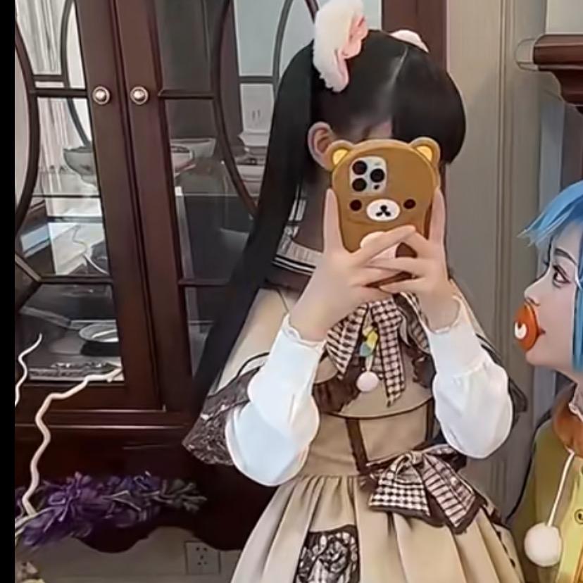 瘦瘦小女孩👧