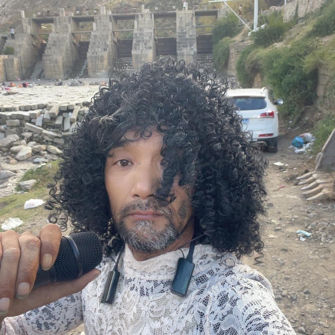 @流浪歌王白公鸡🐓