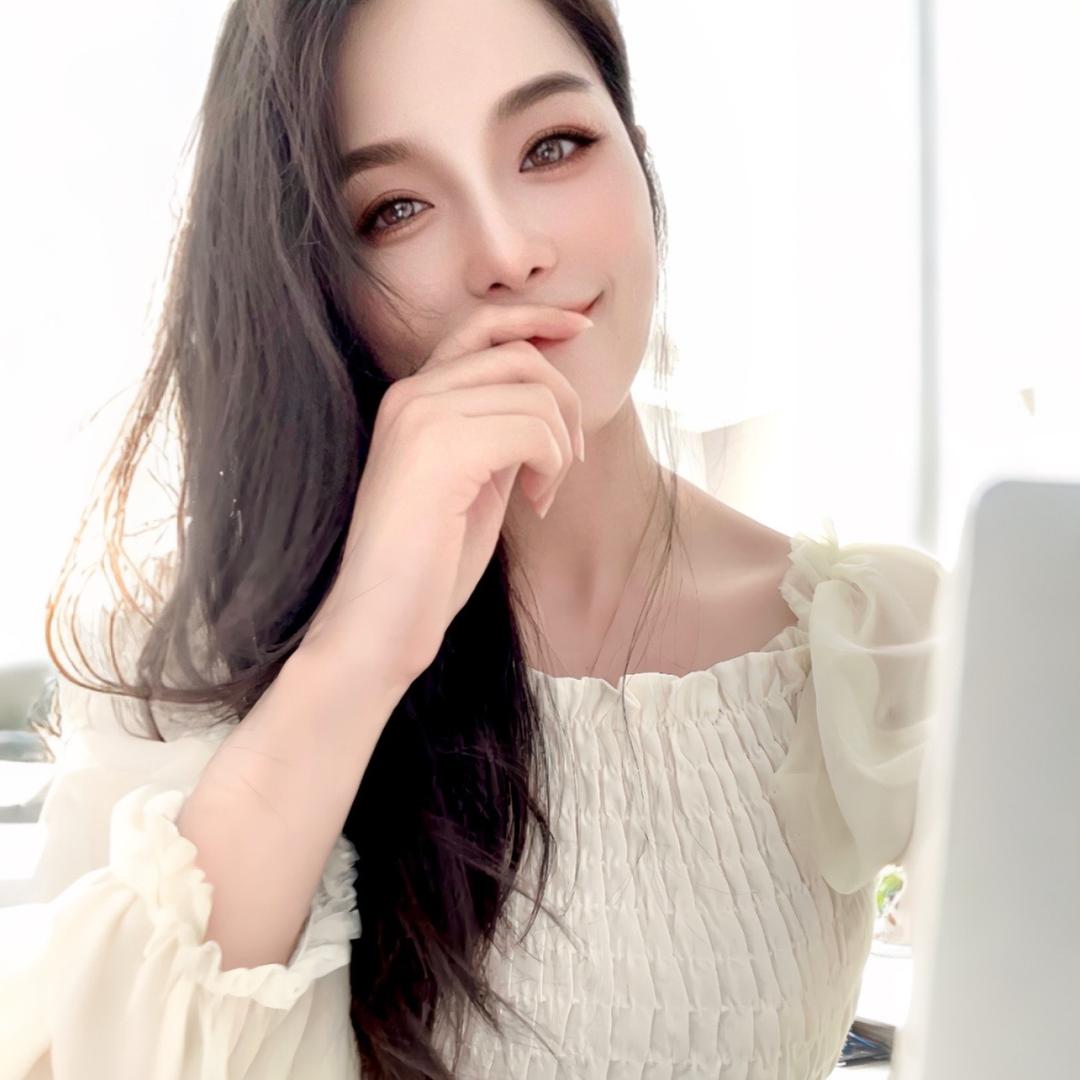 月小月穿搭