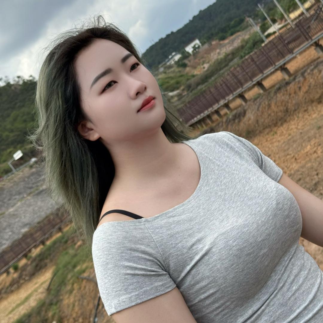 楠楠.