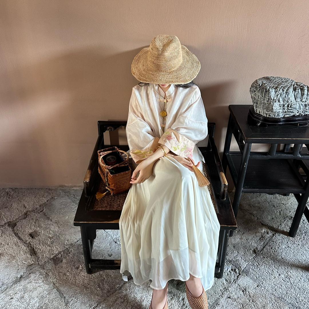 仙居蜜蜜服装店