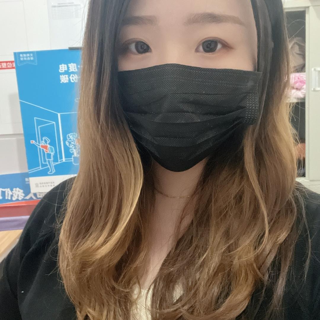 凡三岁。