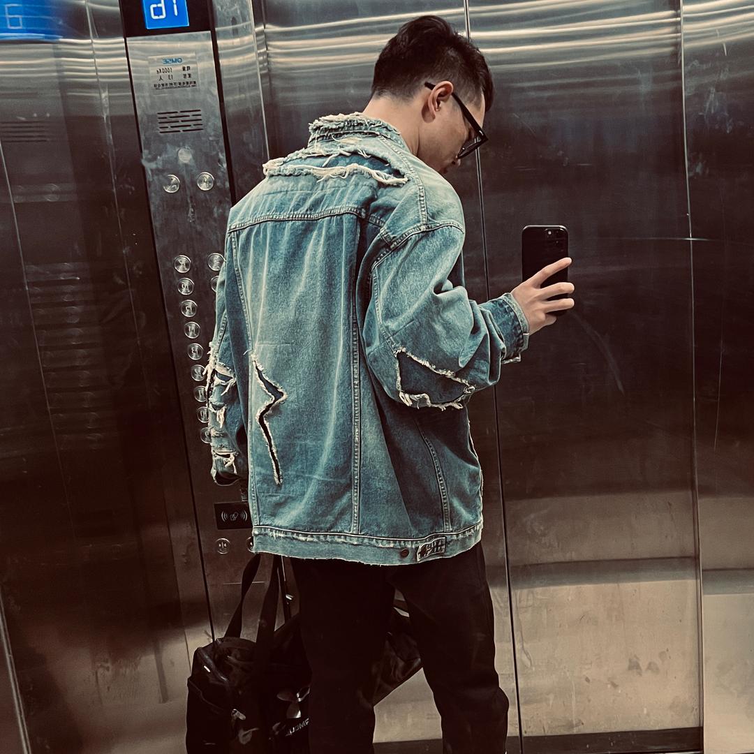 巨人画室-韩栋光