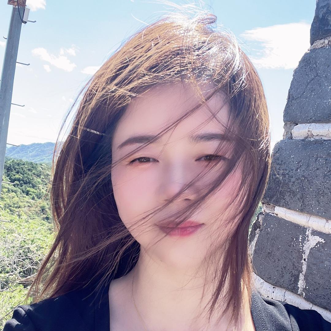 英 子