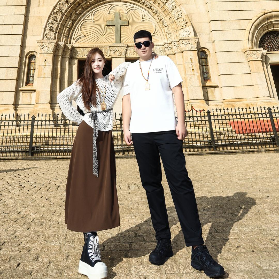 -峰哥与桃桃🕊️